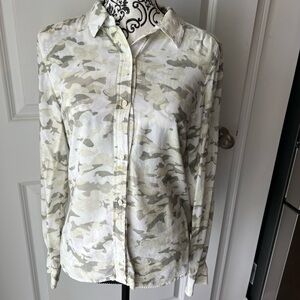 ECRU brand Camouflage Button-Up blouse. Medium
